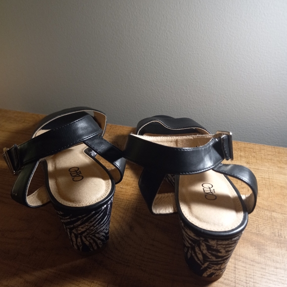 Cato low wedge sandal - Picture 4 of 5